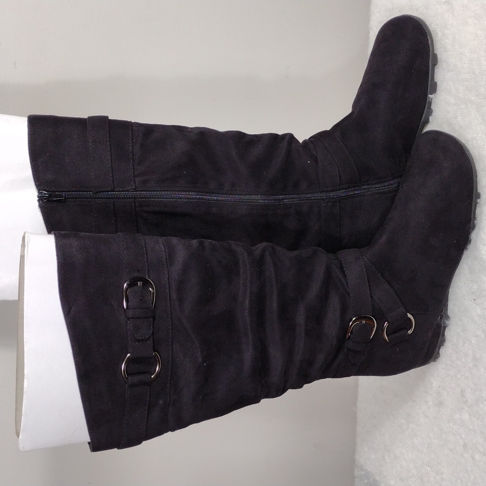 Unr8ed Women's Black Knee high boots size 10M